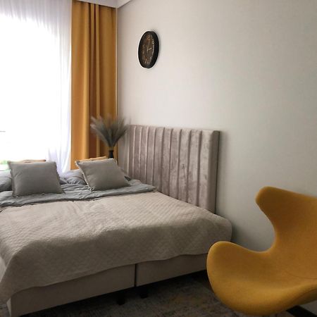 Komfortowe Apartamenty Kielce Klonowa ,Ogrodek, Garaz Podziemny, Samodzielne Wejscie Na Kod 24H 外观 照片