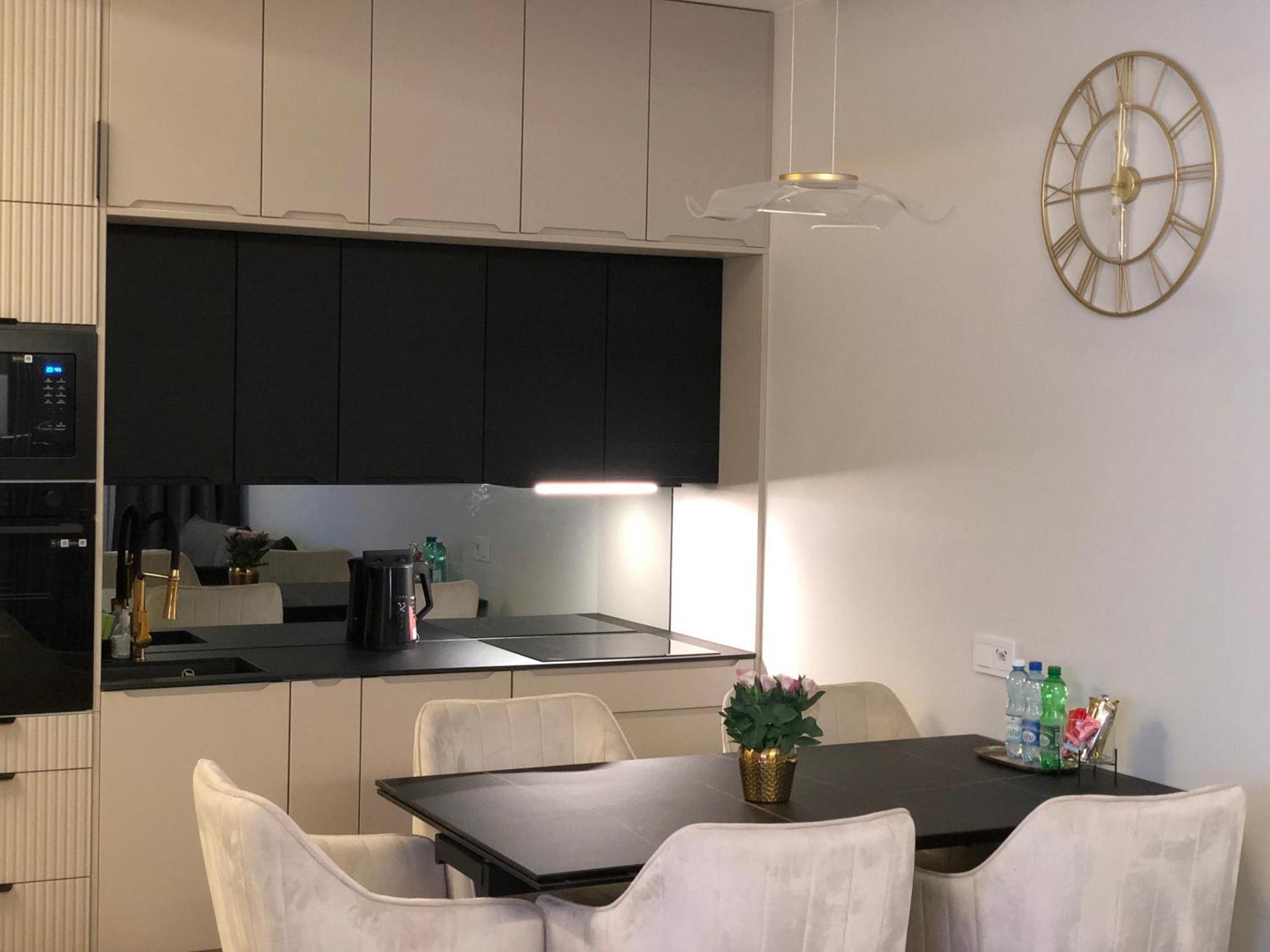 Komfortowe Apartamenty Kielce Klonowa ,Ogrodek, Garaz Podziemny, Samodzielne Wejscie Na Kod 24H 外观 照片