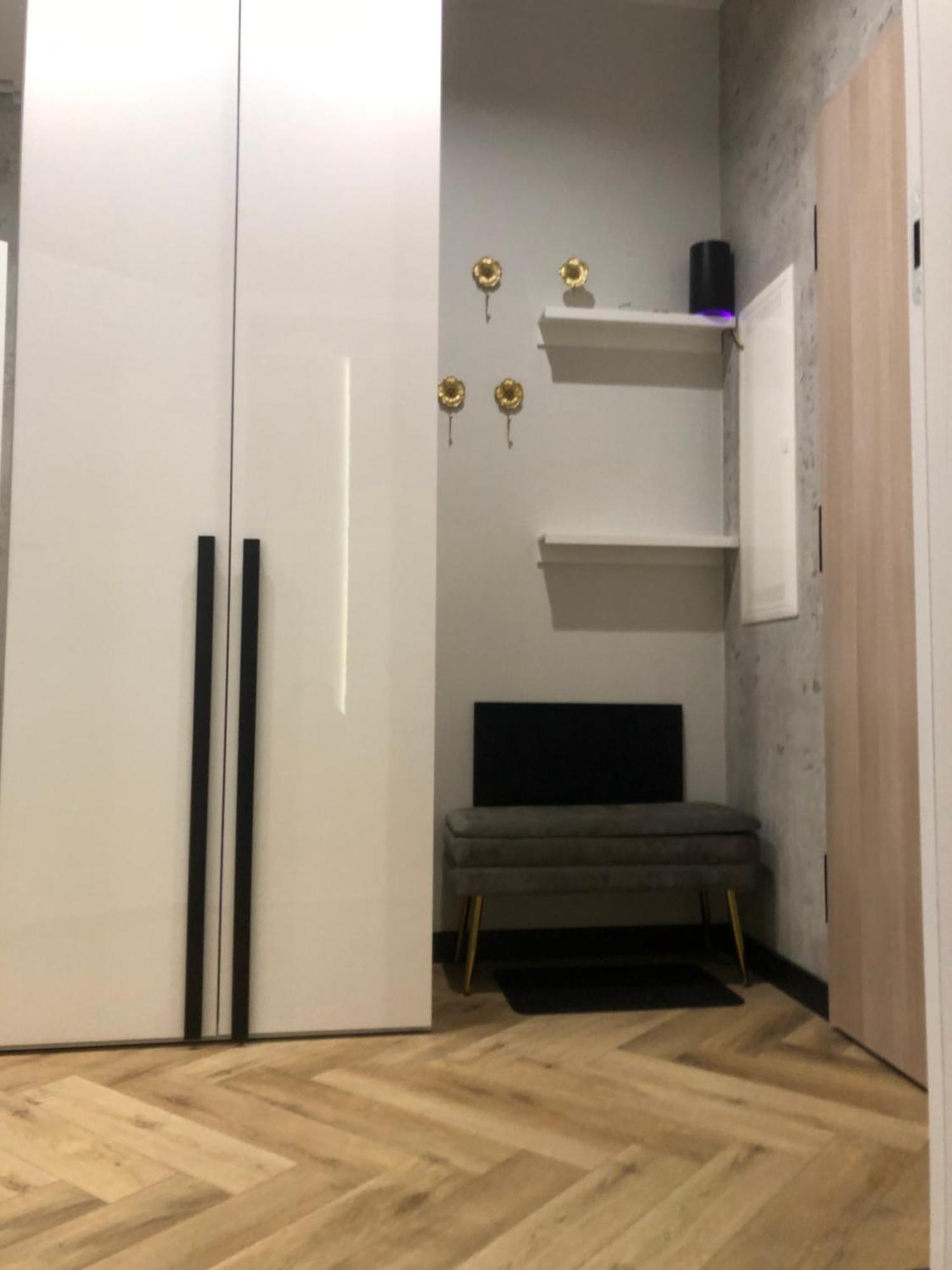 Komfortowe Apartamenty Kielce Klonowa ,Ogrodek, Garaz Podziemny, Samodzielne Wejscie Na Kod 24H 外观 照片